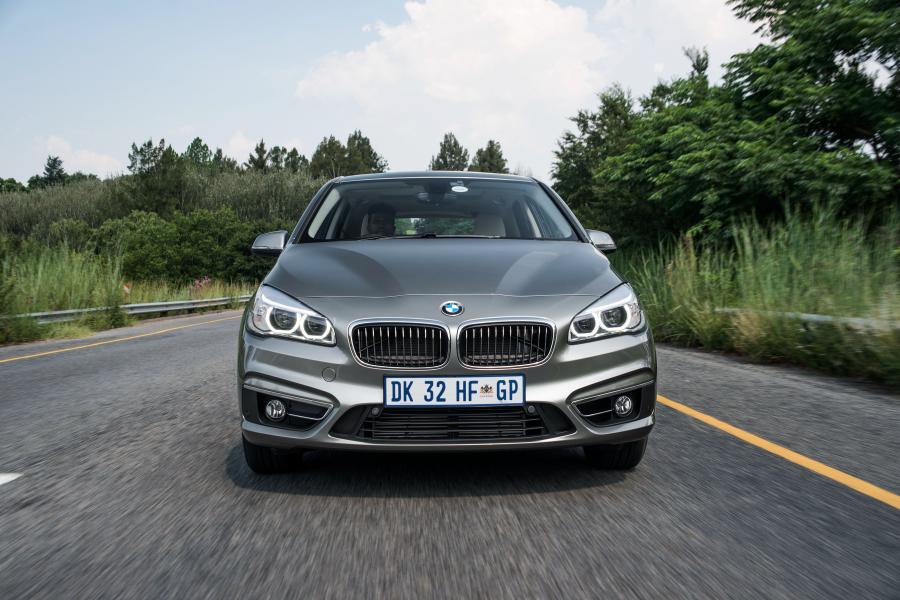  BMW 218i Active Tourer Luxury Line 2015 года  (ZA) (фото 4 из 30)